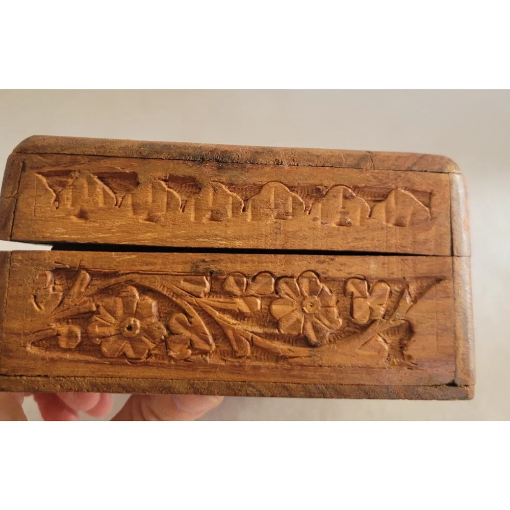 Vintage Hand Carved Wooden Jewelry Trinket Box Floral Inlay Keepsake Decor